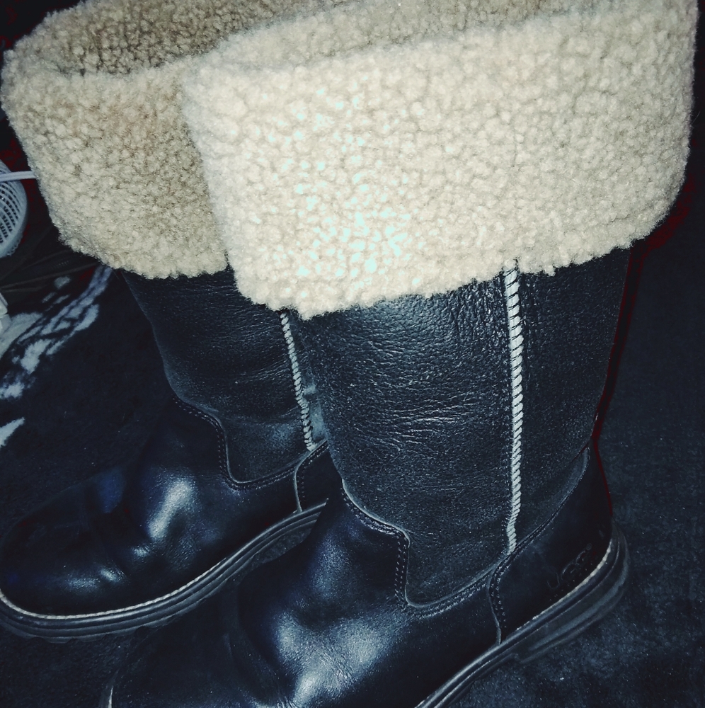 UGG Brown